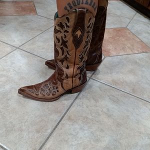 Corral boots
